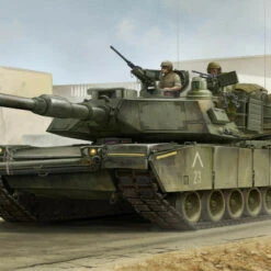 US M1A1 AIM Main Battle Tank 1/16 Trumpeter