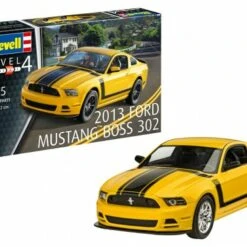 2013 Ford Mustang Boss 302 Car 1/25 Revell Germany