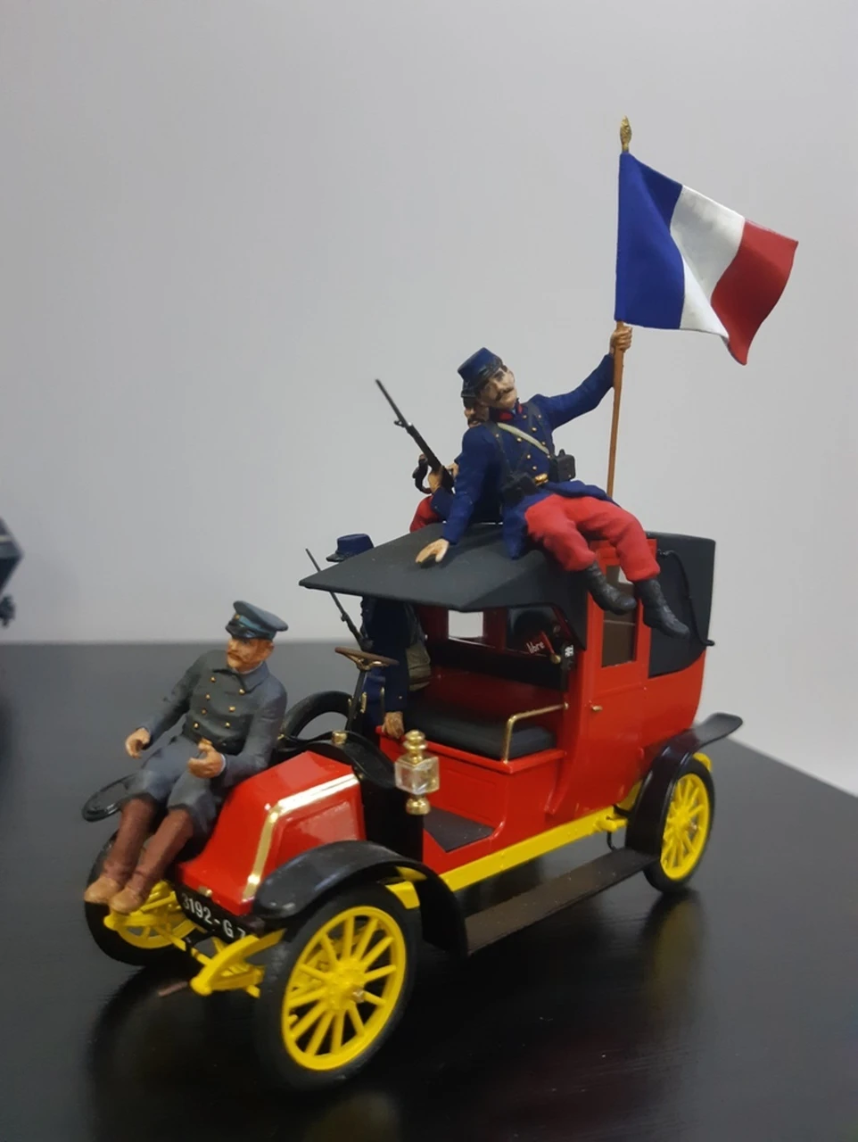 Taxi Car w/4 French Infantry Battle of the Marne 1914 1/35 ICM Models - Image 9