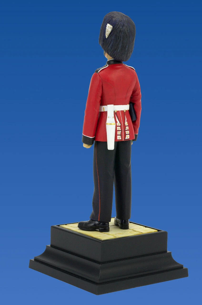 British Grenadier Queen's Guard 1/16 ICM Models - Image 3