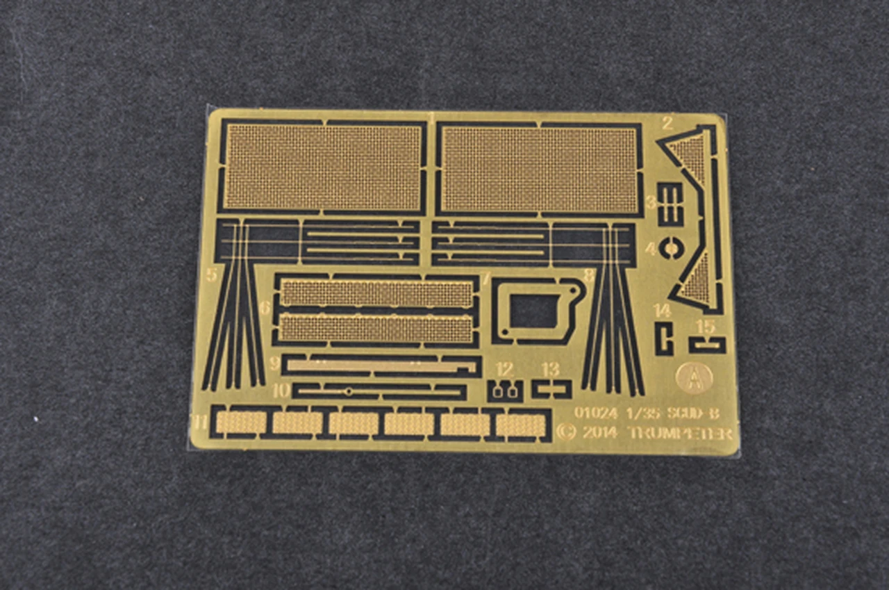 Soviet 2P19 Launcher with R-17 Missile SS-1C SCUD B 1/35 Trumpeter - Image 6