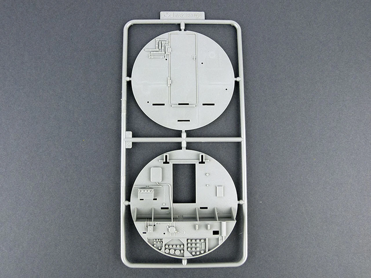 B-17E/F Flying Fortress 1/32 HK Models - Image 18