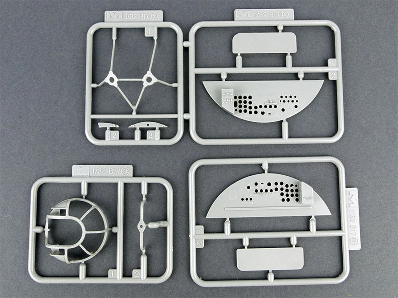 B-17E/F Flying Fortress 1/32 HK Models - Image 21
