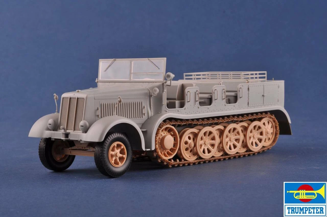 Sd.Kfz.8 (DB9) Half-Track Artillery Tractor 1/35 Trumpeter - Image 4