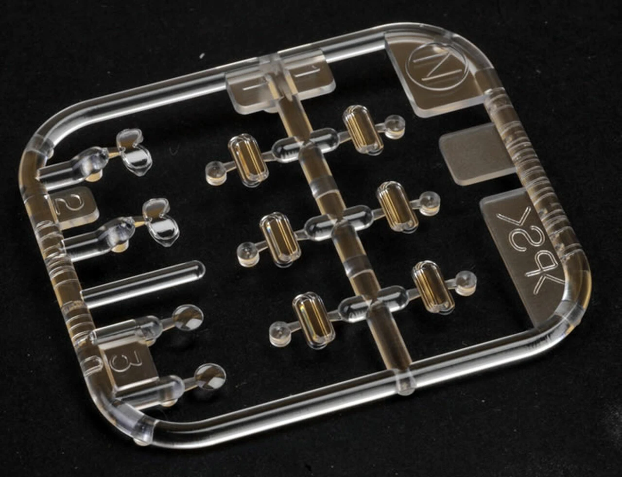 US M40 155mm Self-Propelled Artillery Tank w/8 Crew 1/35 Tamiya - Image 6