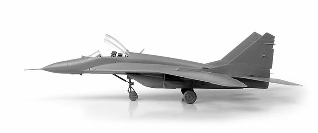 Russian MiG29 (9-13) Fighter 1/72 Zvezda - Image 4