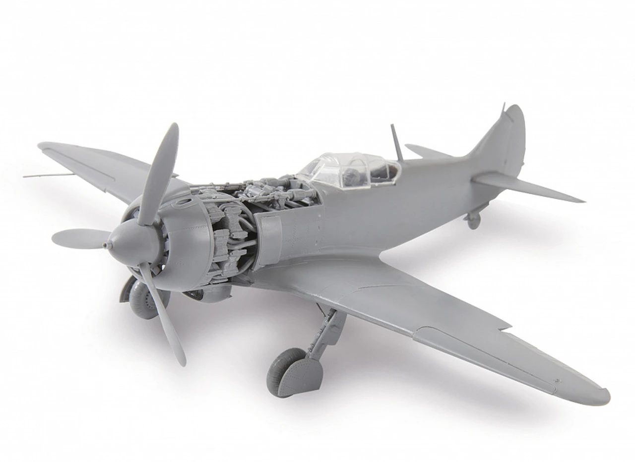 LA-5FN Soviet WWII Fighter 1/48 Zvezda - Image 5
