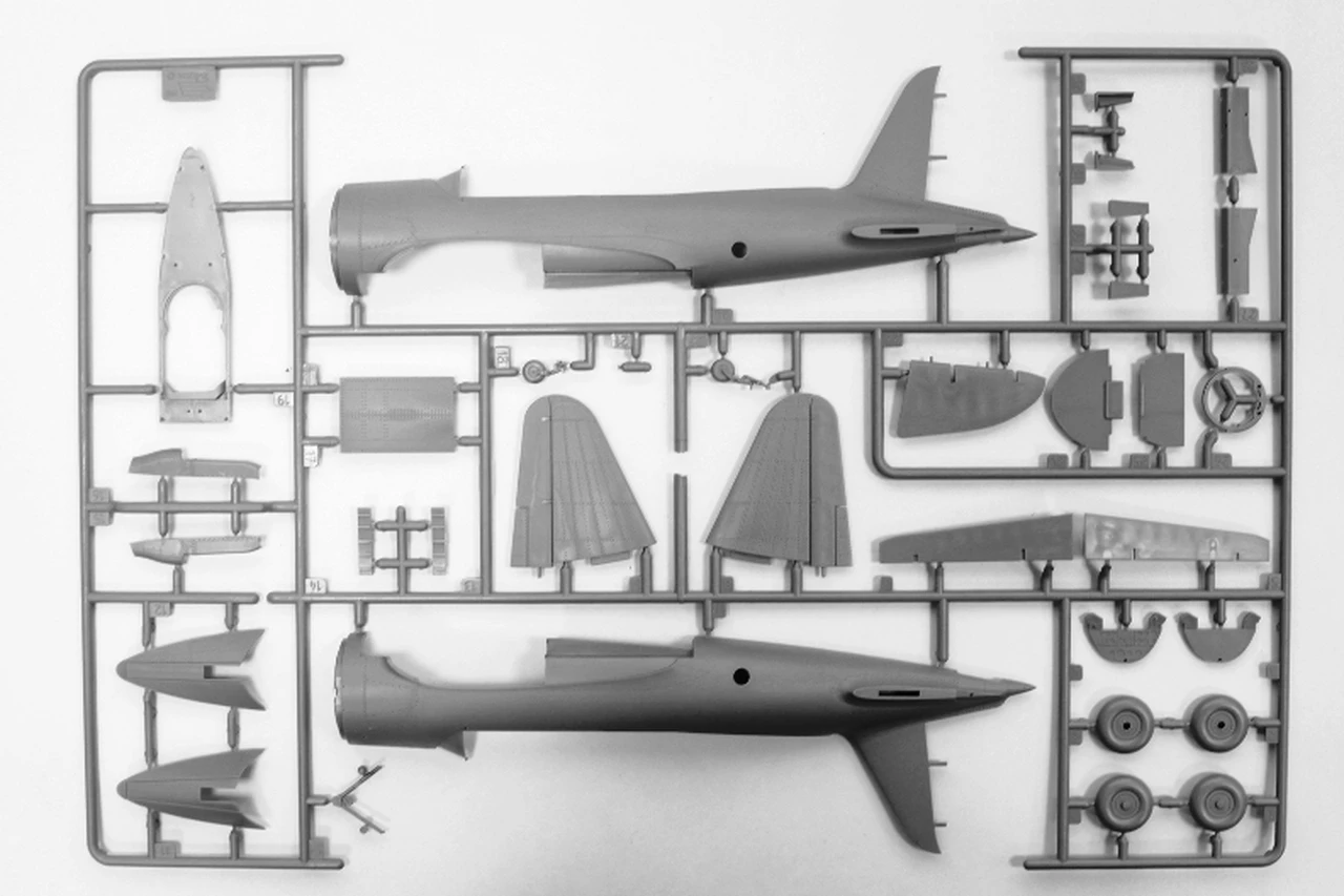 Sukhoi Su-2 Soviet Bomber 1/48 Zvezda - Image 9