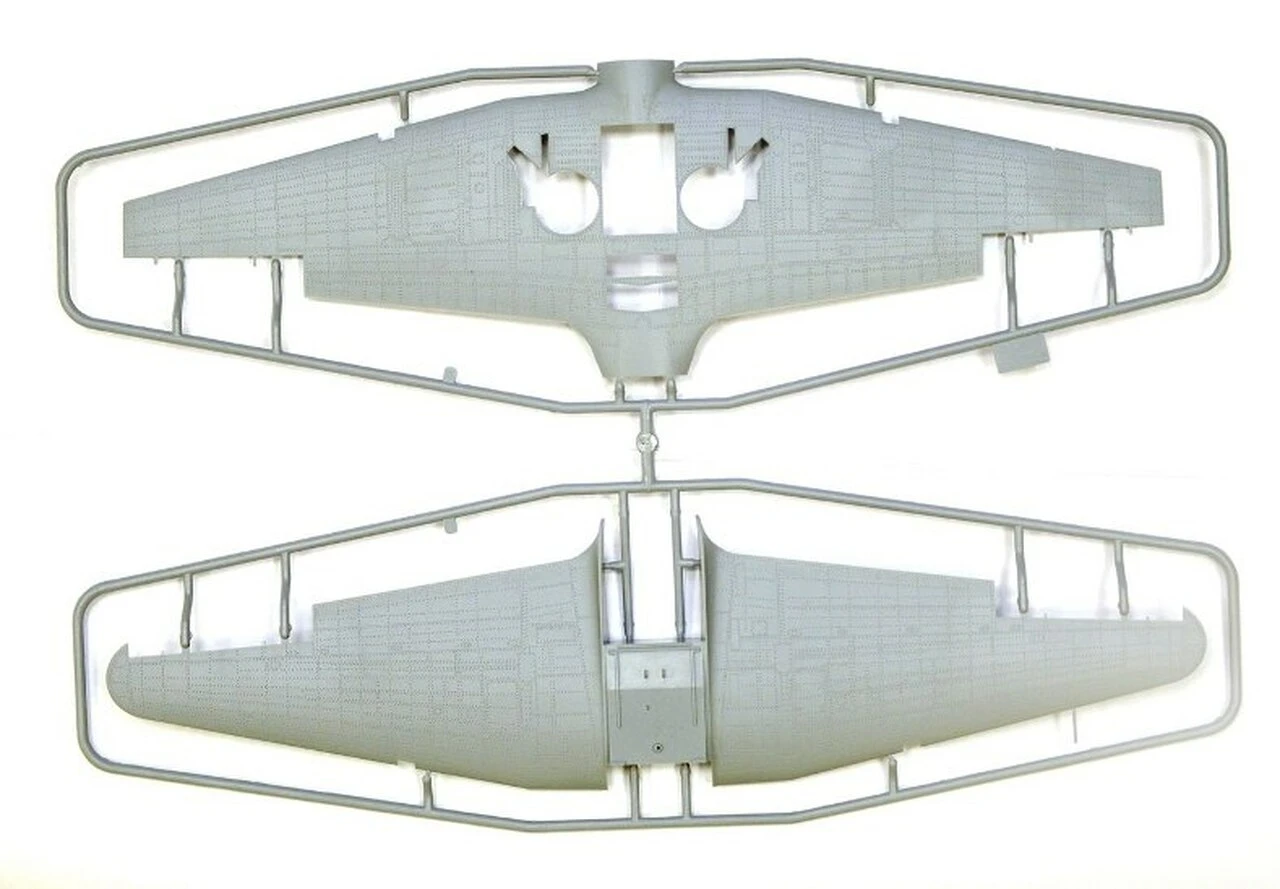 Sukhoi Su-2 Soviet Bomber 1/48 Zvezda - Image 8