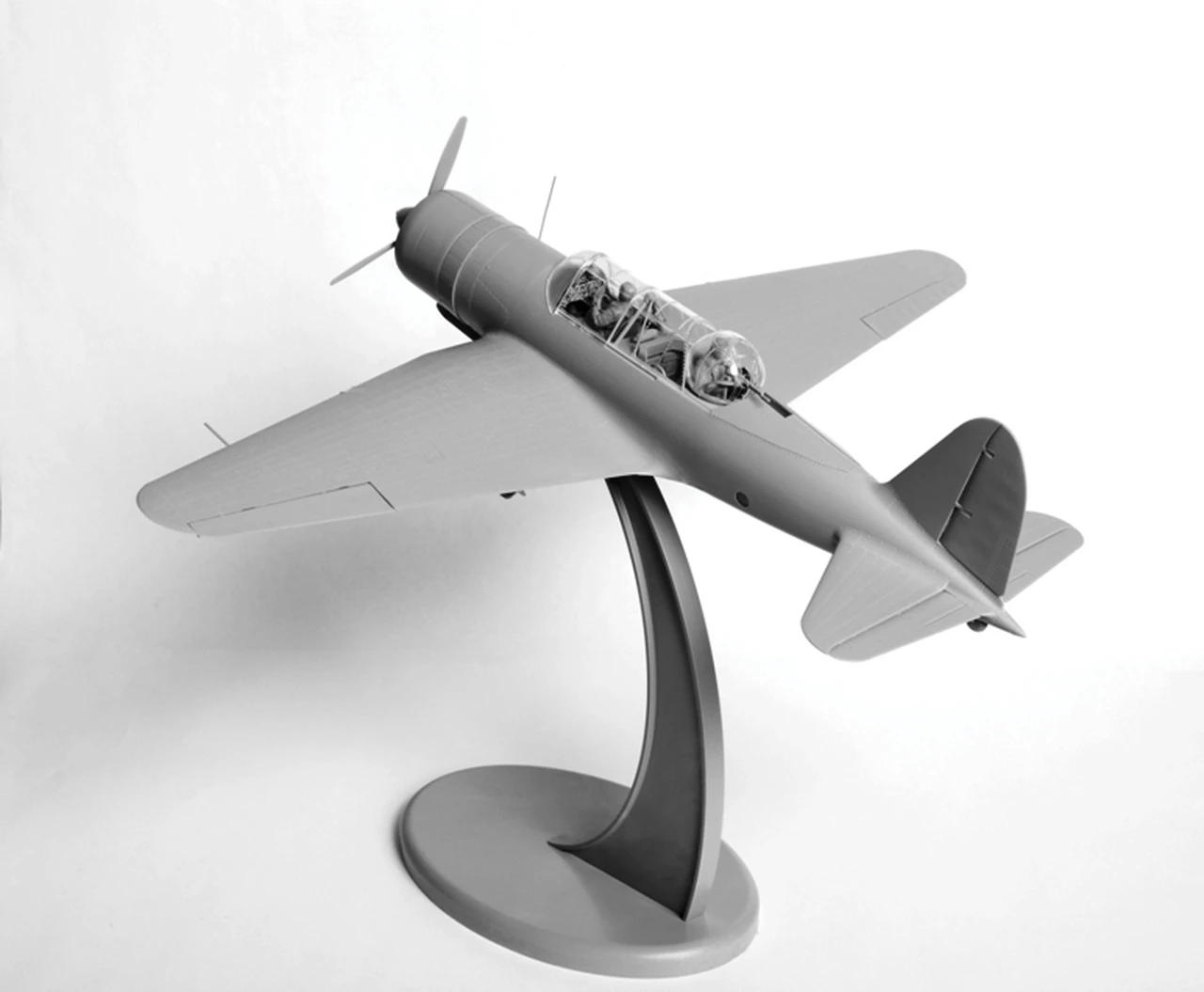 Sukhoi Su-2 Soviet Bomber 1/48 Zvezda - Image 4