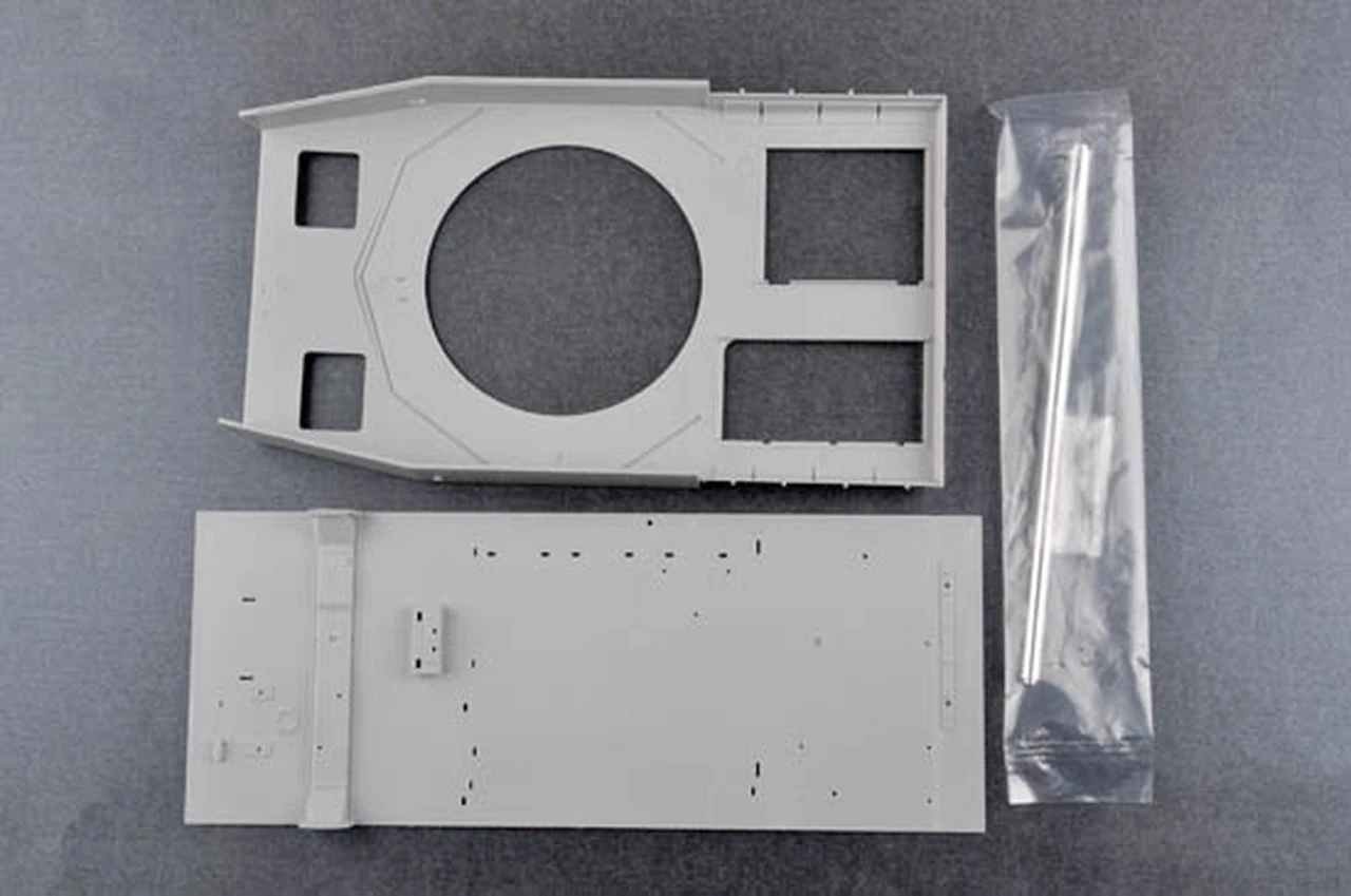 German Pz.Kpfw.IV Ausf.H Medium Tank 1/16 Trumpeter - Image 20