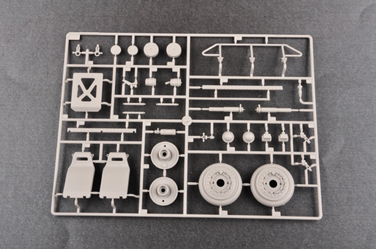 US M-ATV MRAP Vehicle 1/16 Trumpeter - Image 5