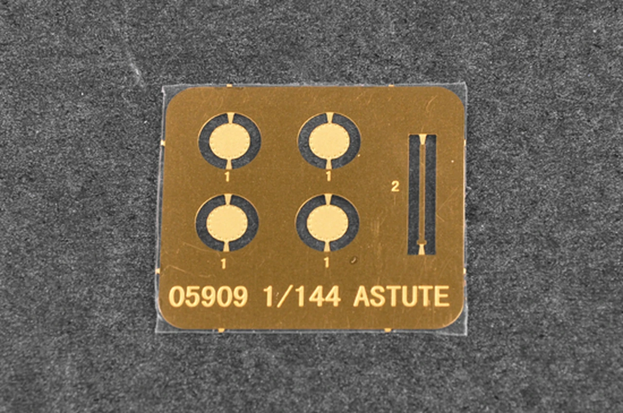 HMS Astute British Submarine 1/144 Trumpeter - Image 5