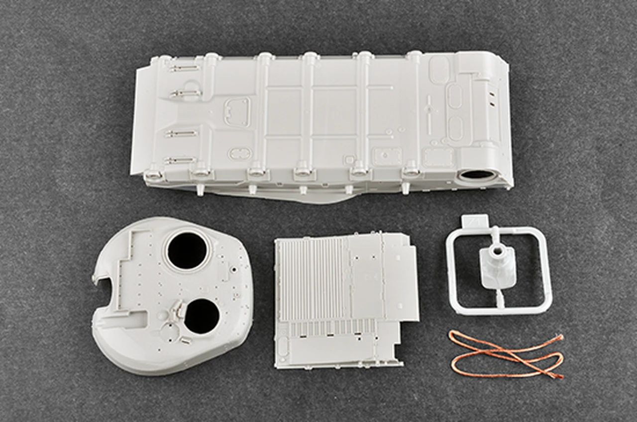 Russian T-80UD MBT 1/35 Trumpeter - Image 3
