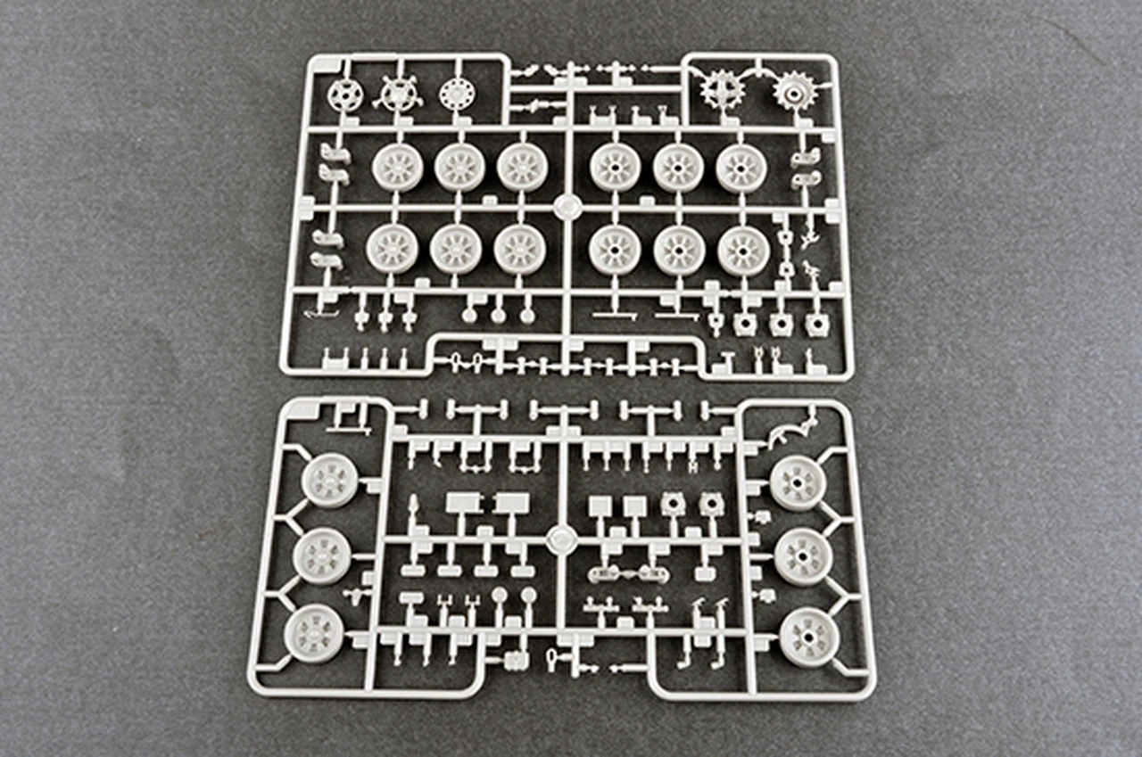 Russian BMO-T Specialized Heavy APC 1/35 Trumpeter - Image 7