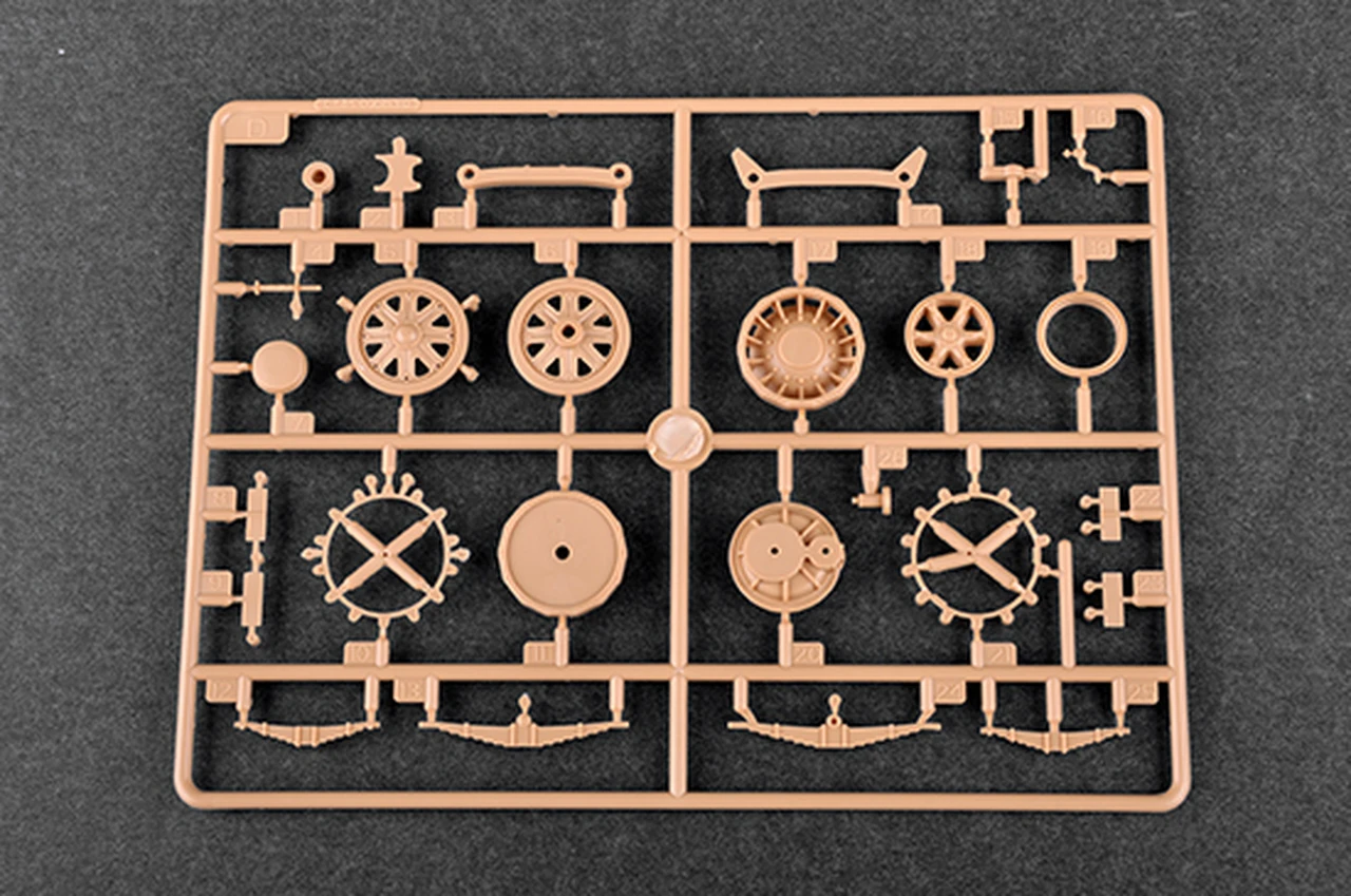 Sd.Kfz.8 (DB9) Half-Track Artillery Tractor 1/35 Trumpeter - Image 22