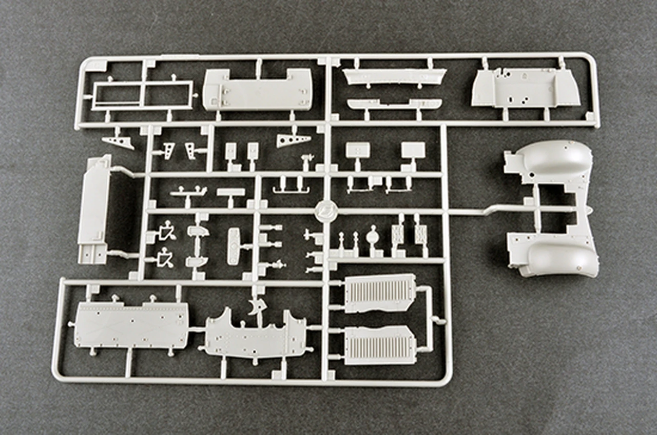 Sd.Kfz.7/3 Half-Track Artillery Tractor 1/35 Trumpeter - Image 14
