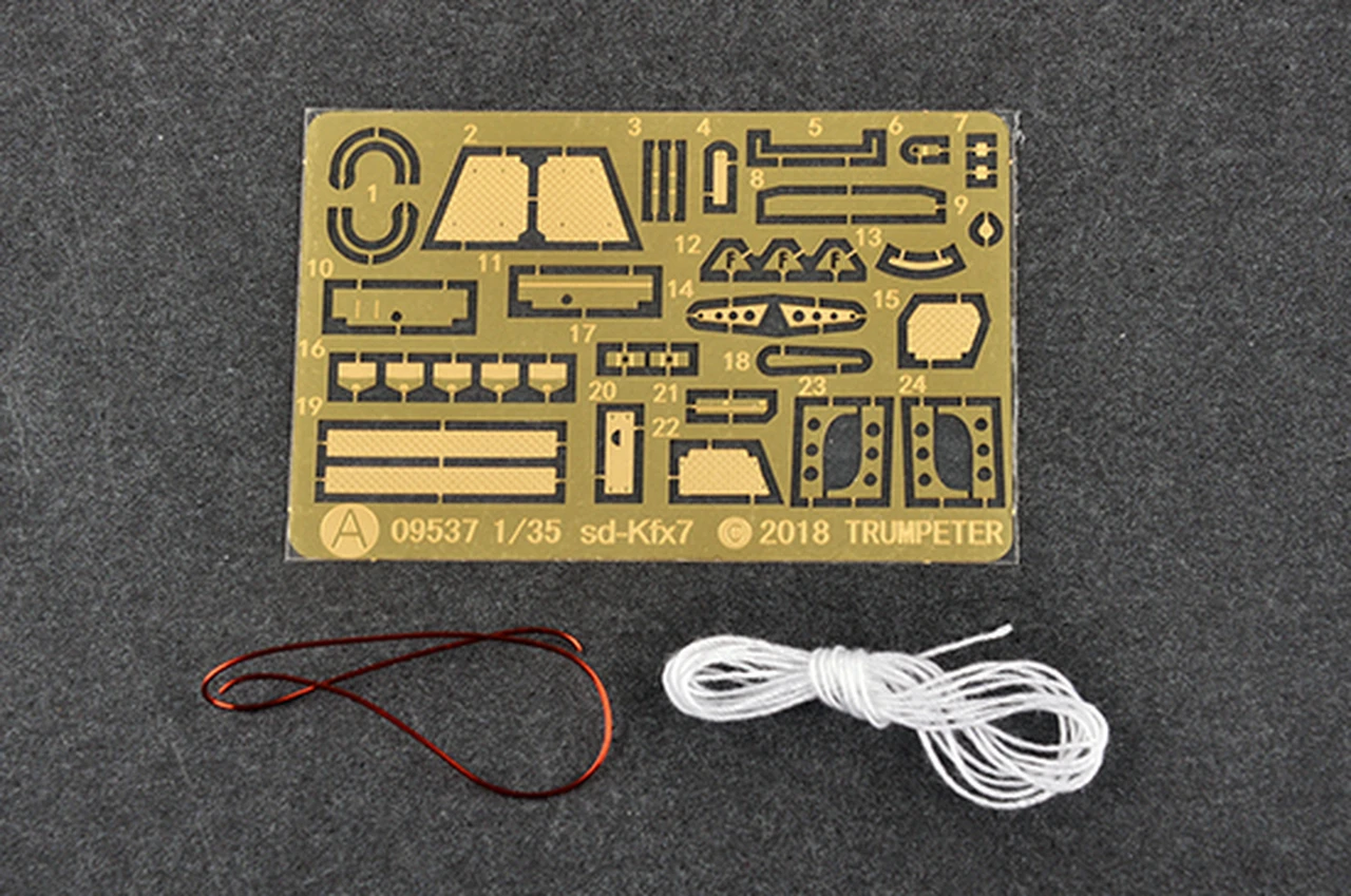 Sd.Kfz.7/3 Half-Track Artillery Tractor 1/35 Trumpeter - Image 13