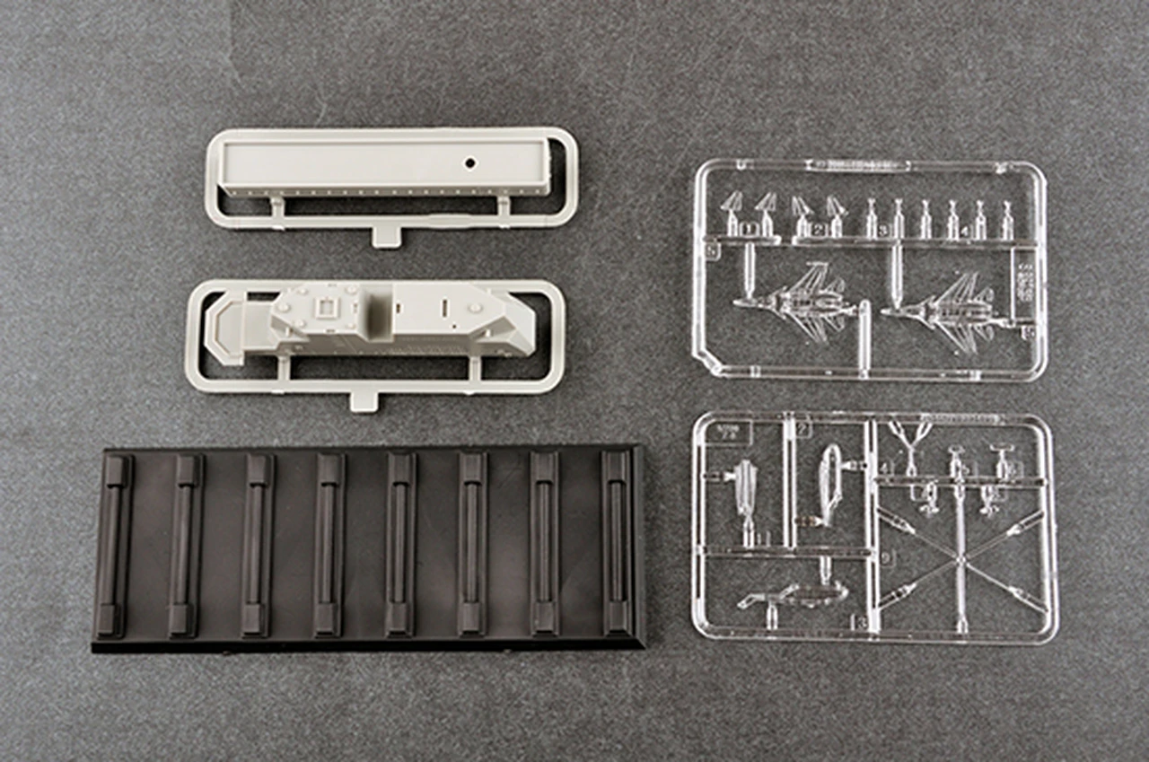 PLA Chinese Navy Type 002 Aircraft Carrier 1/700 Trumpeter - Image 9