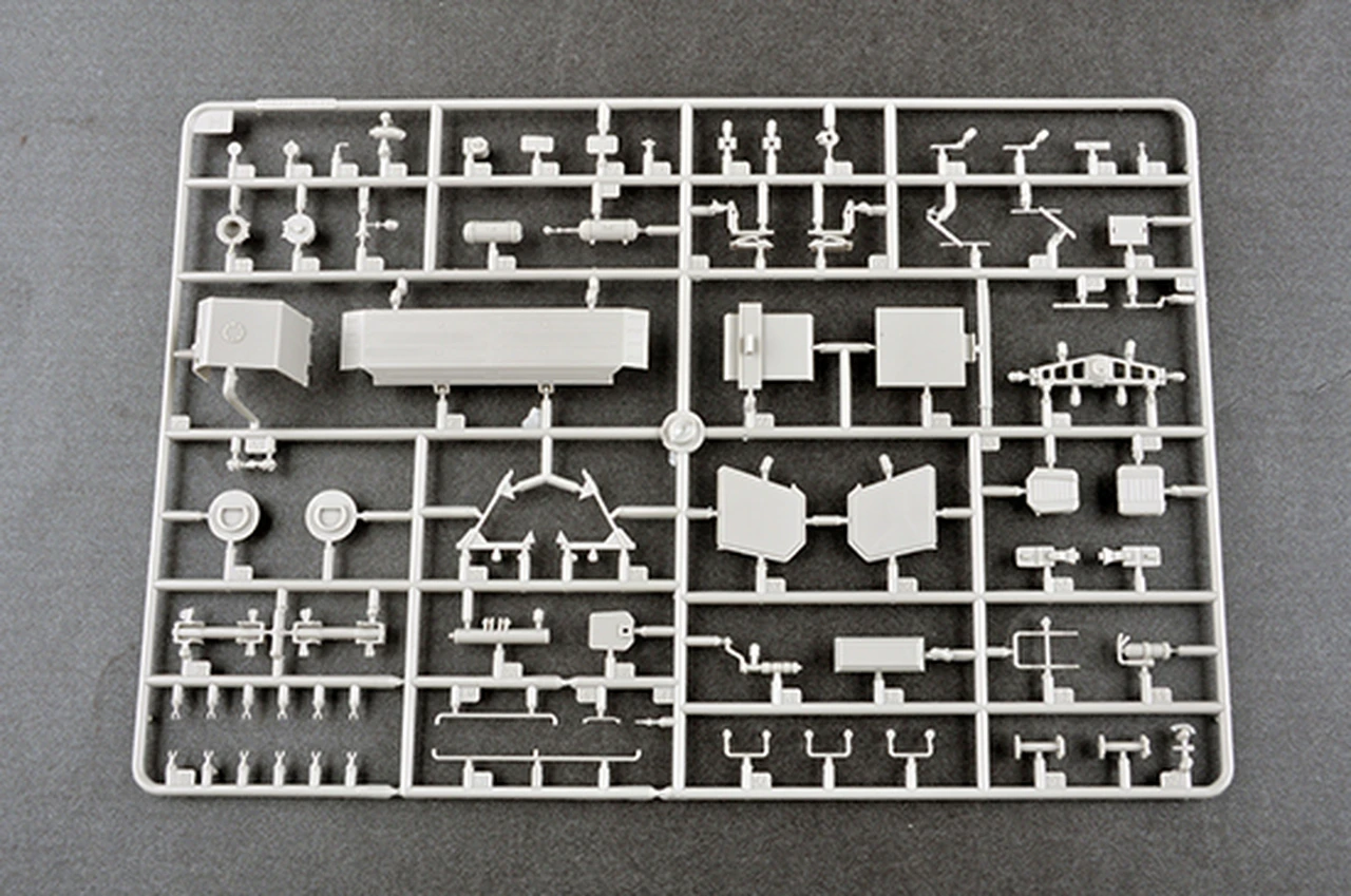 Russian KZKT-7428 Transporter & KZKT-9101 Semi-Trailer 1/35 Trumpeter - Image 20