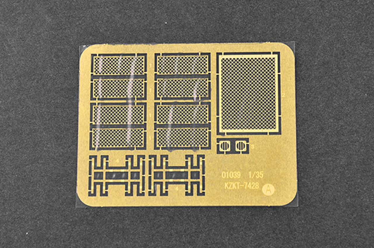 Russian KZKT-7428 Transporter & KZKT-9101 Semi-Trailer 1/35 Trumpeter - Image 16