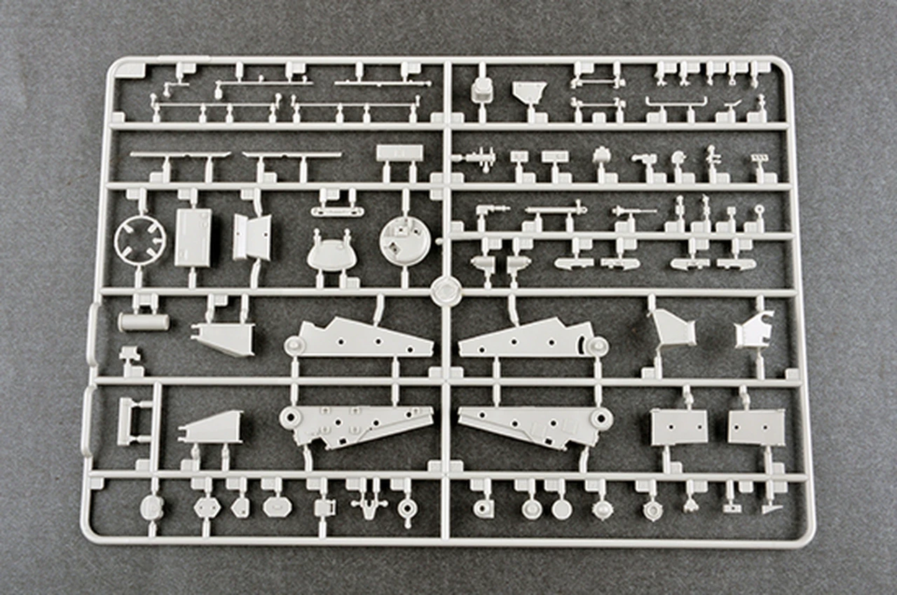 Russian TOS-1 Multiple Rocket Launcher Mod.1989 1/35 Trumpeter - Image 11