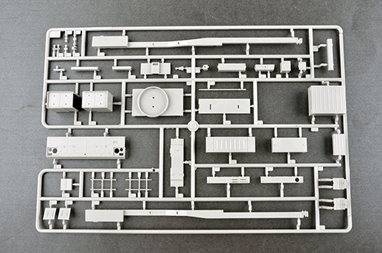 Russian 9A53 Uragan-1M MLRS (Tornado-S) 1/35 Trumpeter - Image 5