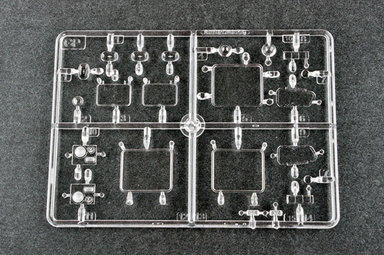Russian 9A53 Uragan-1M MLRS (Tornado-S) 1/35 Trumpeter - Image 16