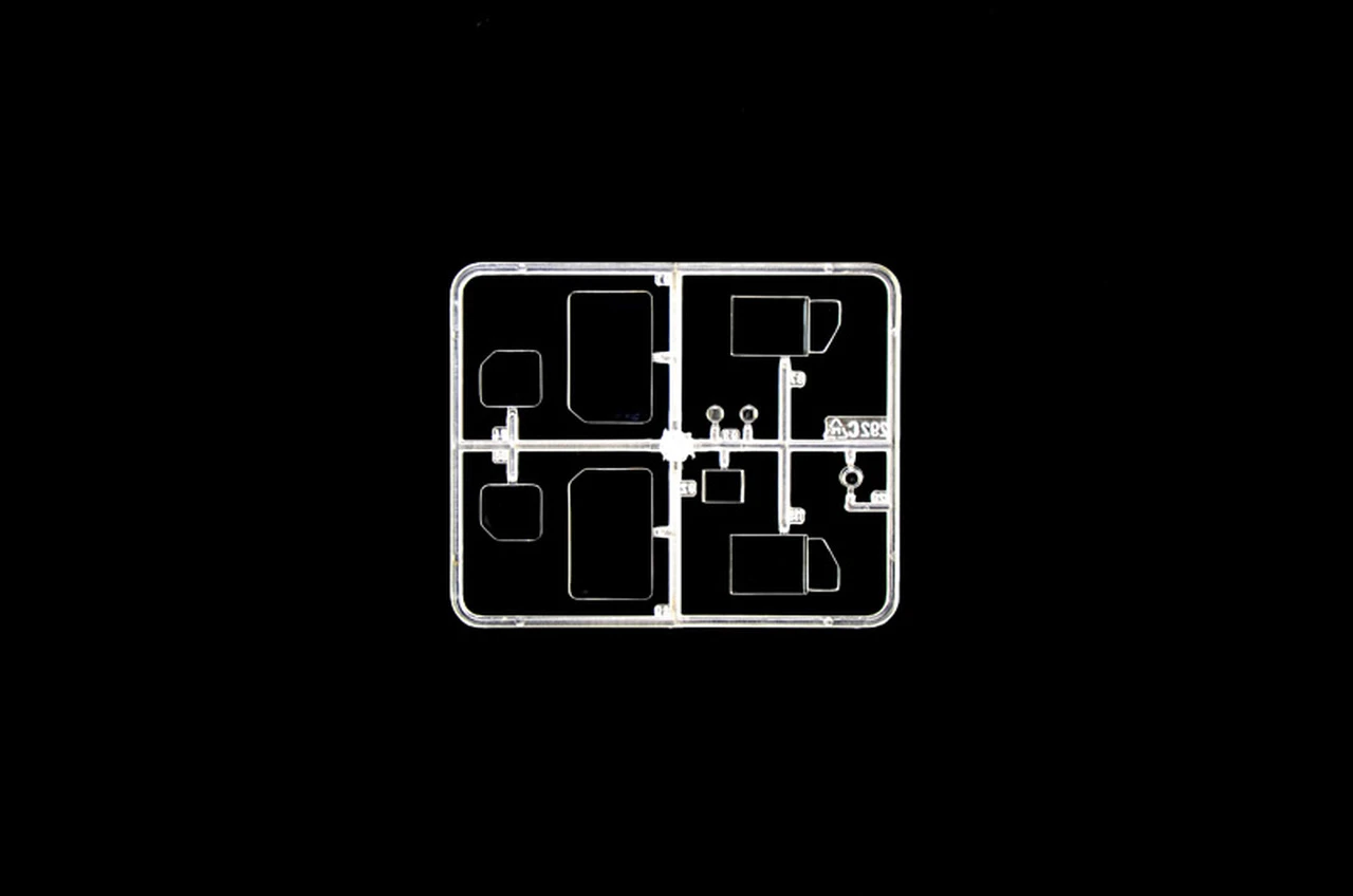 M978 Fuel Servicing Truck 1/35 Italeri - Image 7