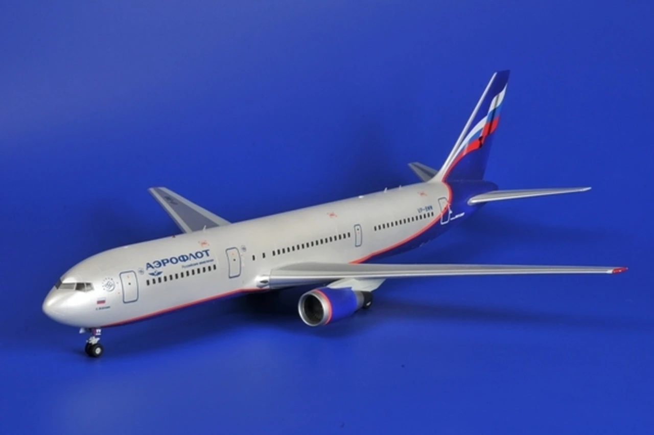 Boeing 767-300 Civilian Airliner 1/144 Zvezda - Image 4
