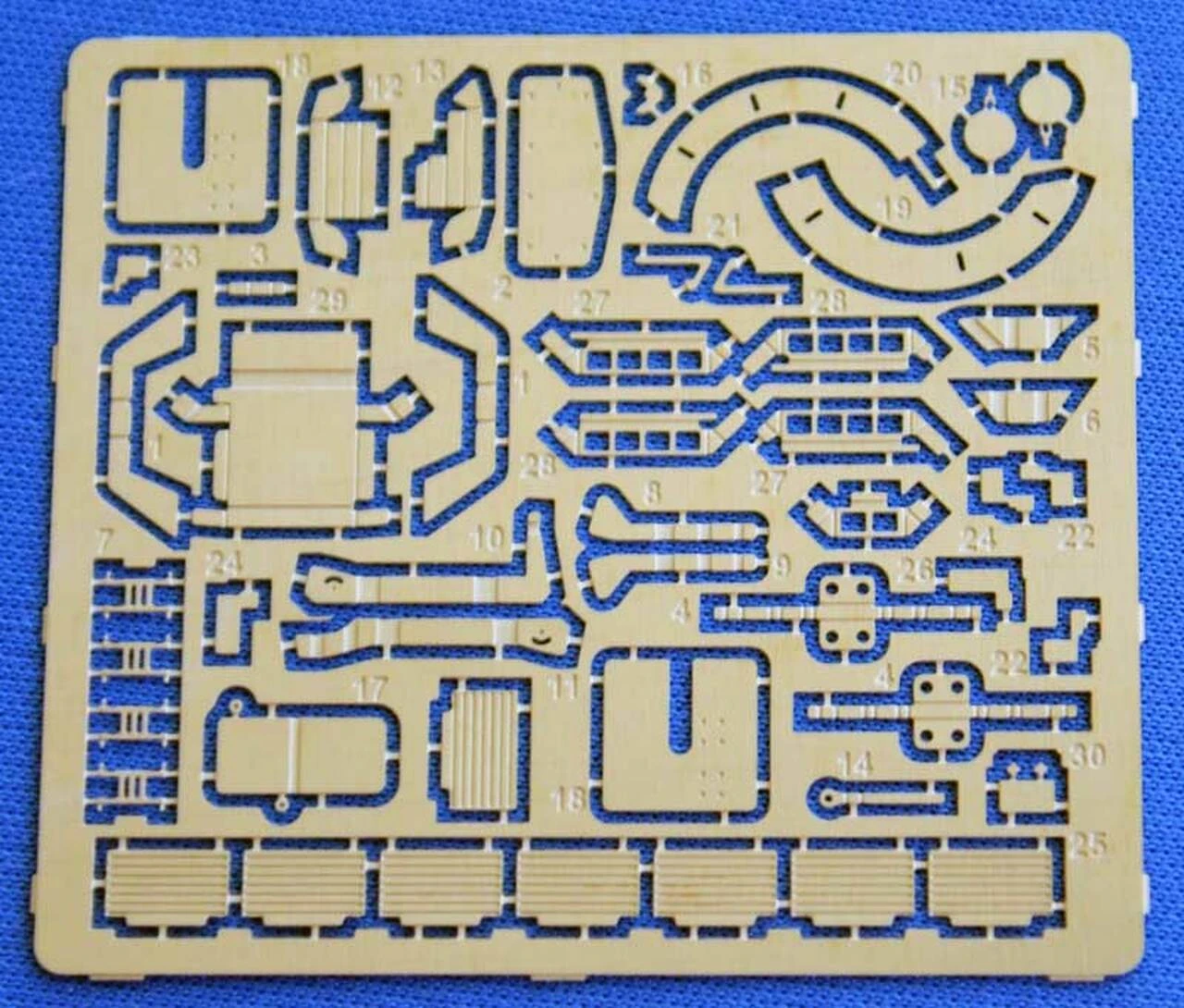 Centauro B1 105mm Wheeled Tank Destroyer 1/72 Ace Models - Image 7