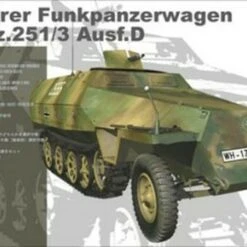 Mittlerer Funkpanzerwagen SdKfz 251/3 Ausf D Armored Halftrack 1/35 AFV Club