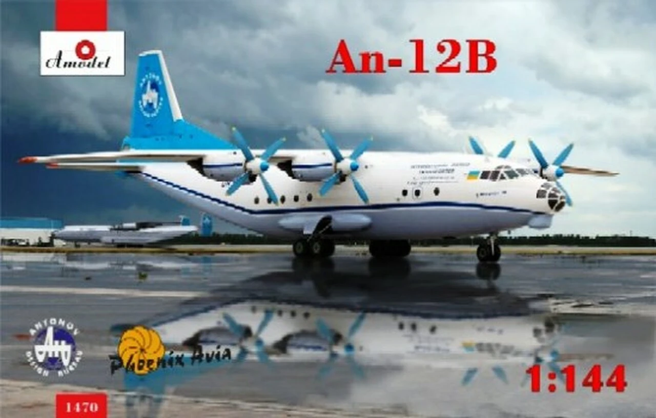 Antonov An-12B Cargo Aircraft 1/144 A-Model