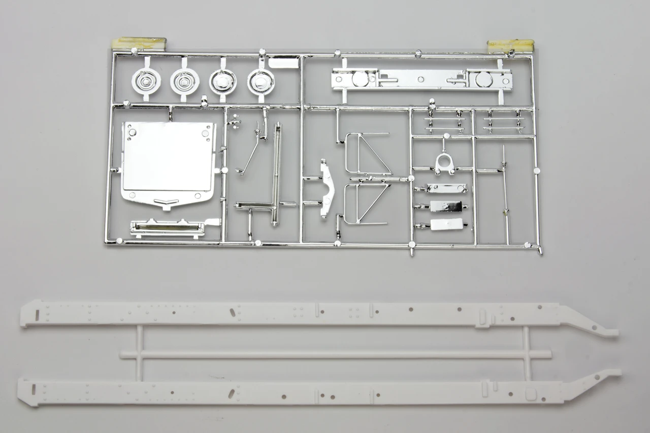 Kenworth Conventional W-925 1/25 AMT Kenworth Conventional W-925 1/25 AMT - Image 6