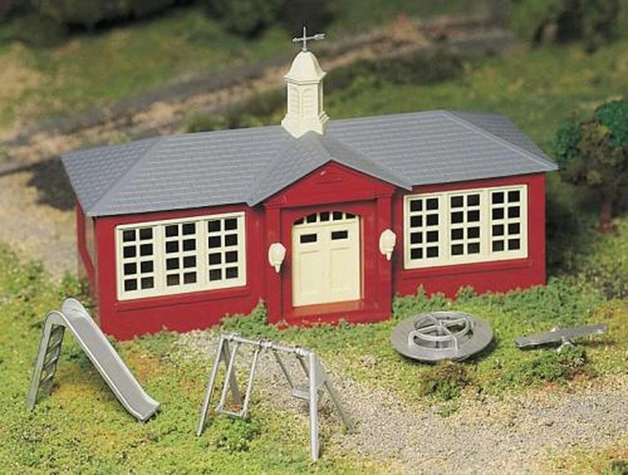 School House Plasticville USA Kit O Scale School House Plasticville USA Kit O Scale