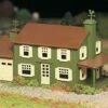 Two-Story House Plasticville USA Building Kit O Scale Two-Story House Plasticville USA Building Kit O Scale