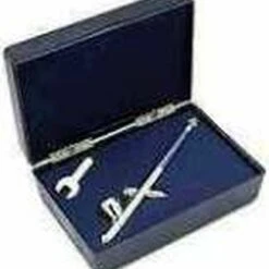 Fine Head Gravity Feed Airbrush Set Badger