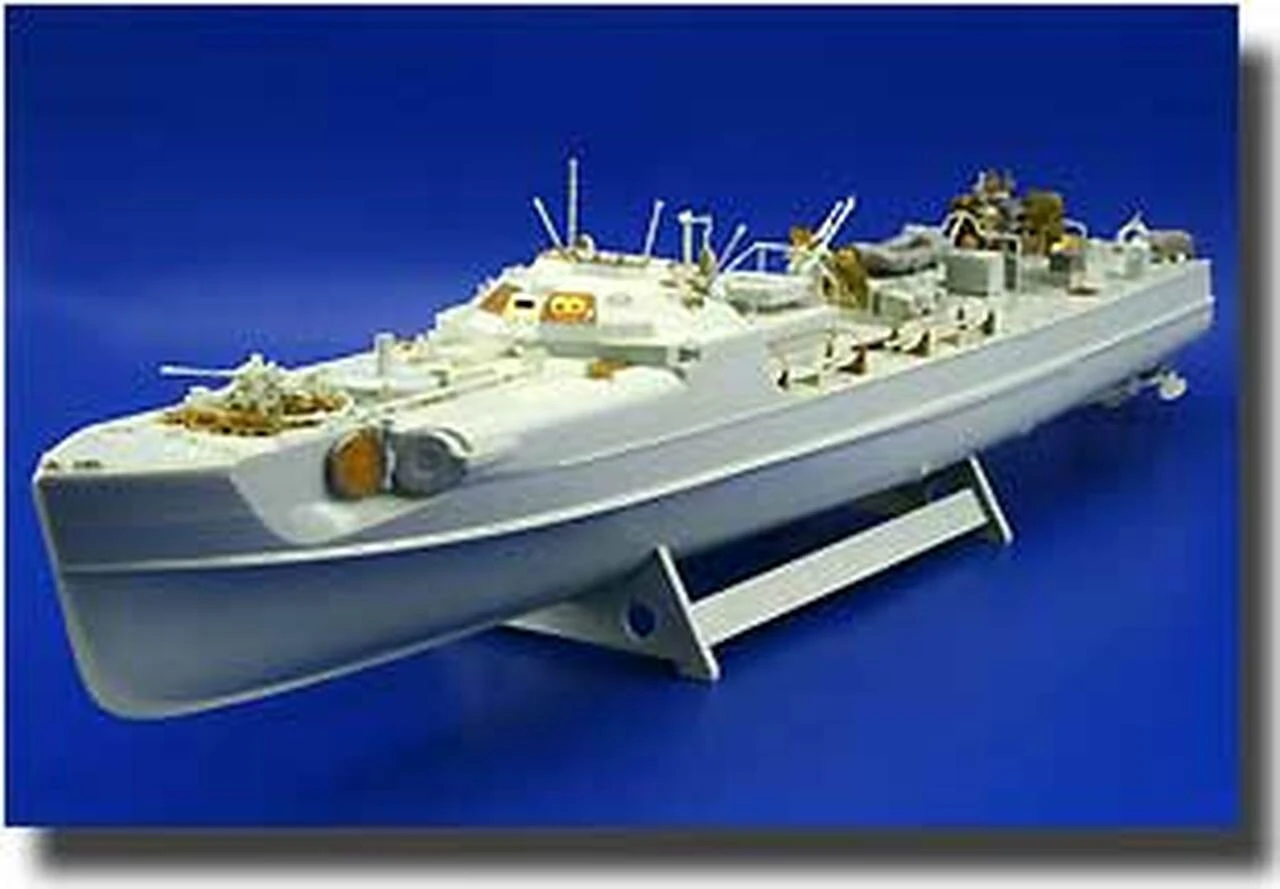 Ship- S100 Schnellboot Flak 38mm for RVL 1/72 Eduard