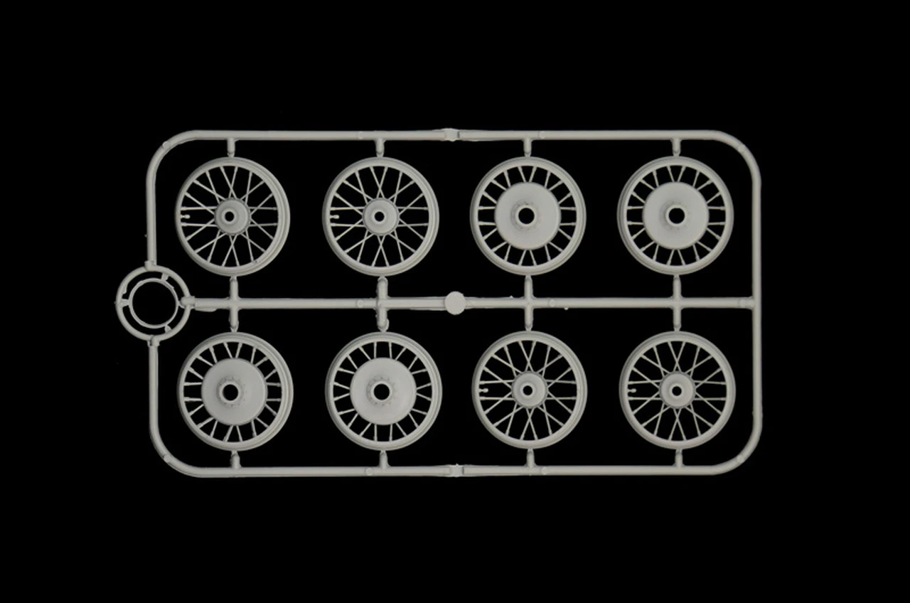 BMW R75 German Military Motorcycle with Sidecar 1/9 Italeri - Image 6