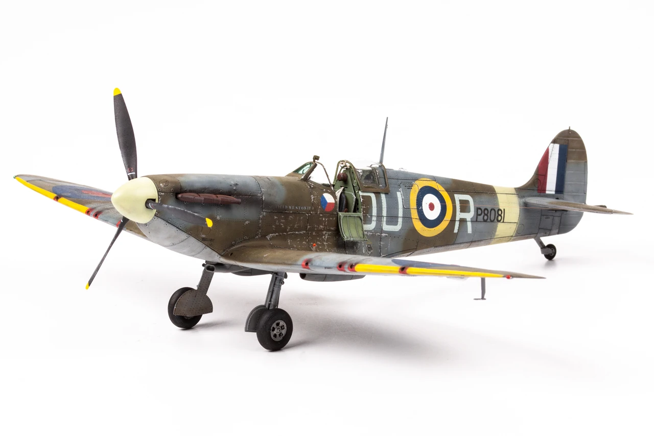 Spitfire Mk IIa British Fighter (Profi-Pack Plastic Kit) 1/48 Eduard - Image 13