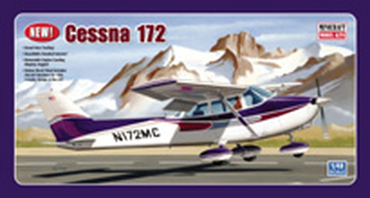 Cessna 172 Skyhawk with Fixed Gear 1/48 Minicraft
