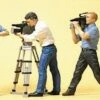 TV Film Crew w/Cameras (4) HO Scale Preiser Models