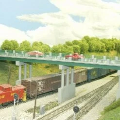 150' Wrought Iron Highway Overpass w/4 Adjustable Piers HO Rix Products