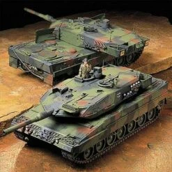 Leopard 2 A5 Main Battle Tank 1/35 Tamiya