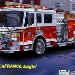 2002 American LaFrance Eagle Fire Pumper Truck 1/25 Trumpeter