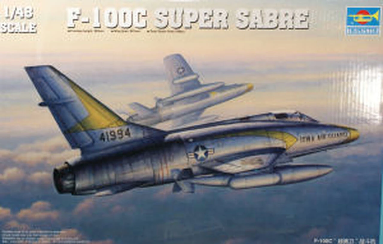 F-100C Super Sabre Fighter 1/48 Trumpeter