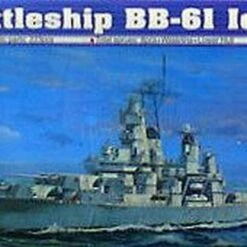 USS Iowa BB-61 1984 1/700 Trumpeter