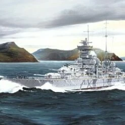 German Prinz Eugen Heavy Cruiser 1942 1/700 Trumpeter