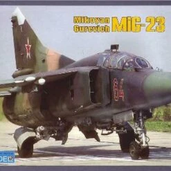 Mikoyan MiG-23UB Training Aircraft 1/72 Art Model Kits