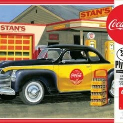 Coca-Cola 1941 Plymouth Coupe Car w/Coke Crates 1/25 AMT Models
